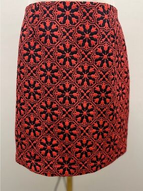 Forever 21 Tapestry Mini Skirt Women’s Size M Red Textured Jacquard